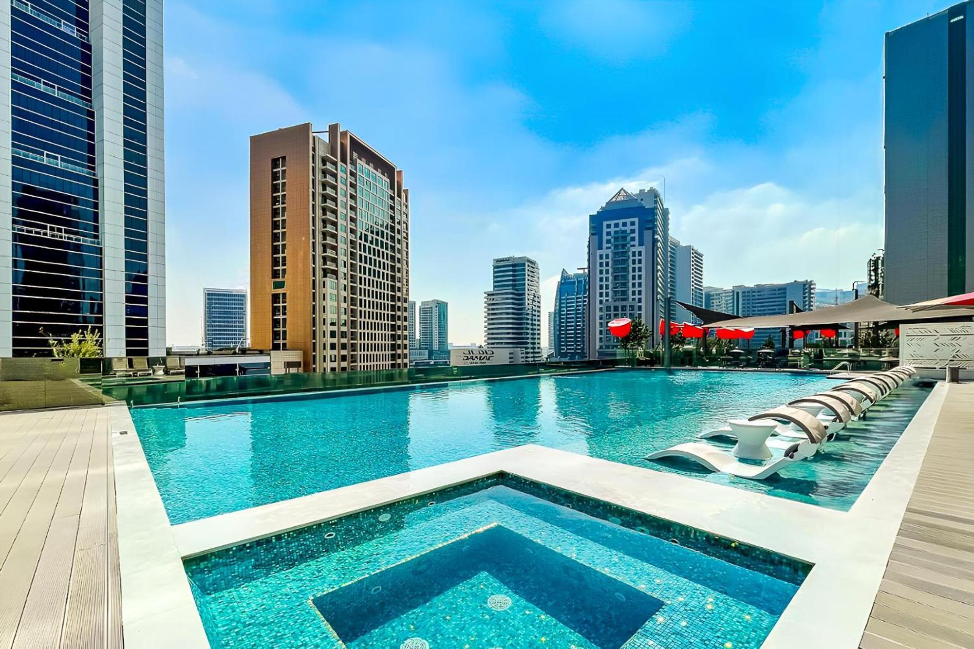 Urban Living In Downtown Mag 318