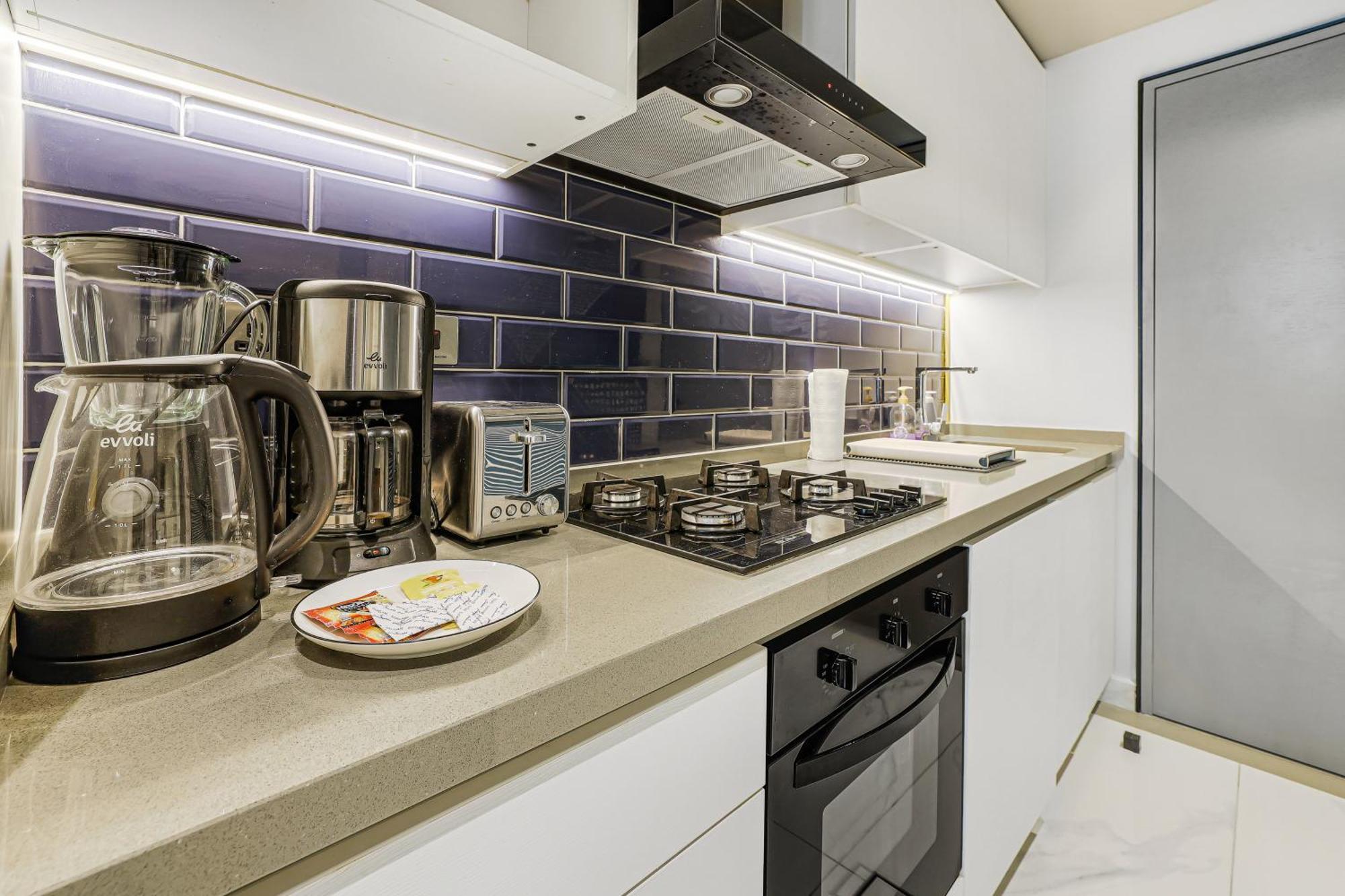 Apartment Urban Living In Downtown Mag 318 Dubai